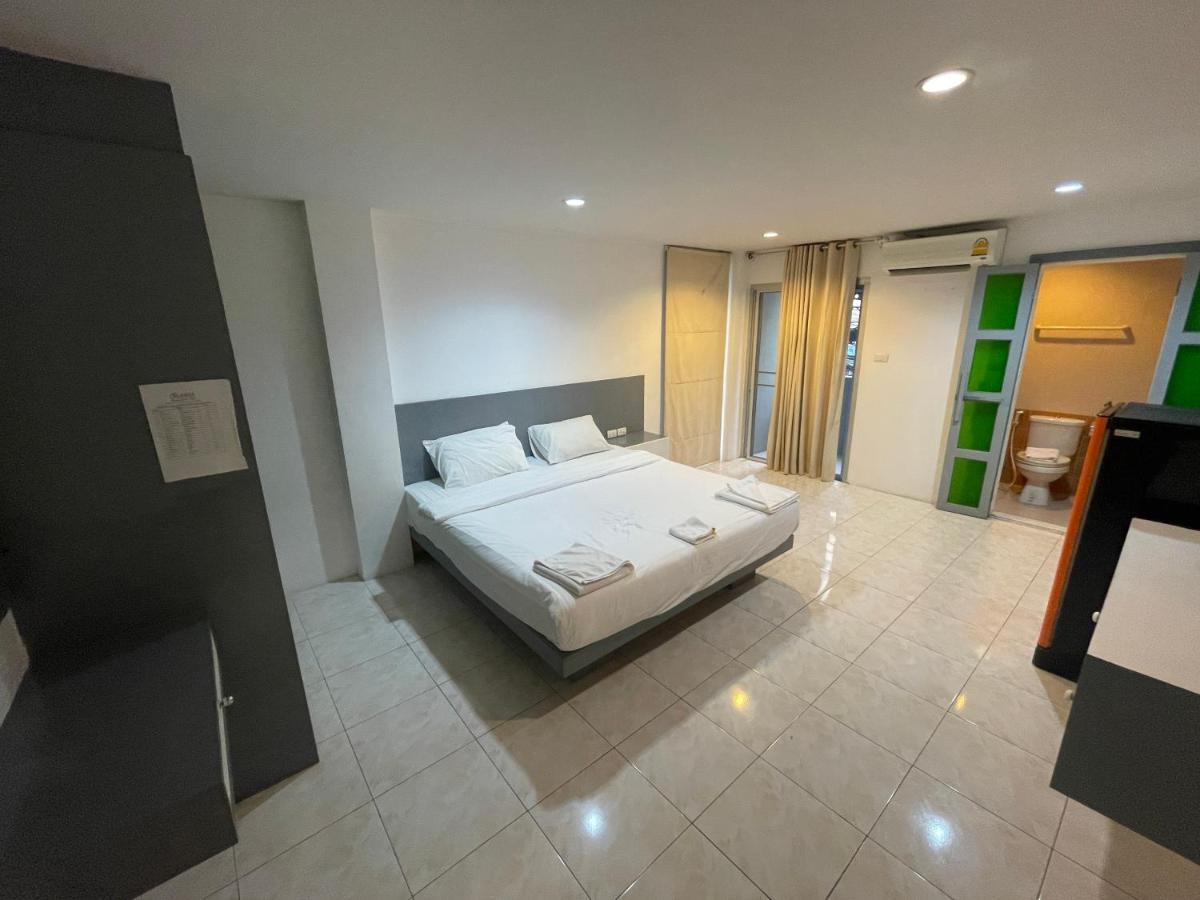 Cokoon Islanda Patong Hotel Екстер'єр фото