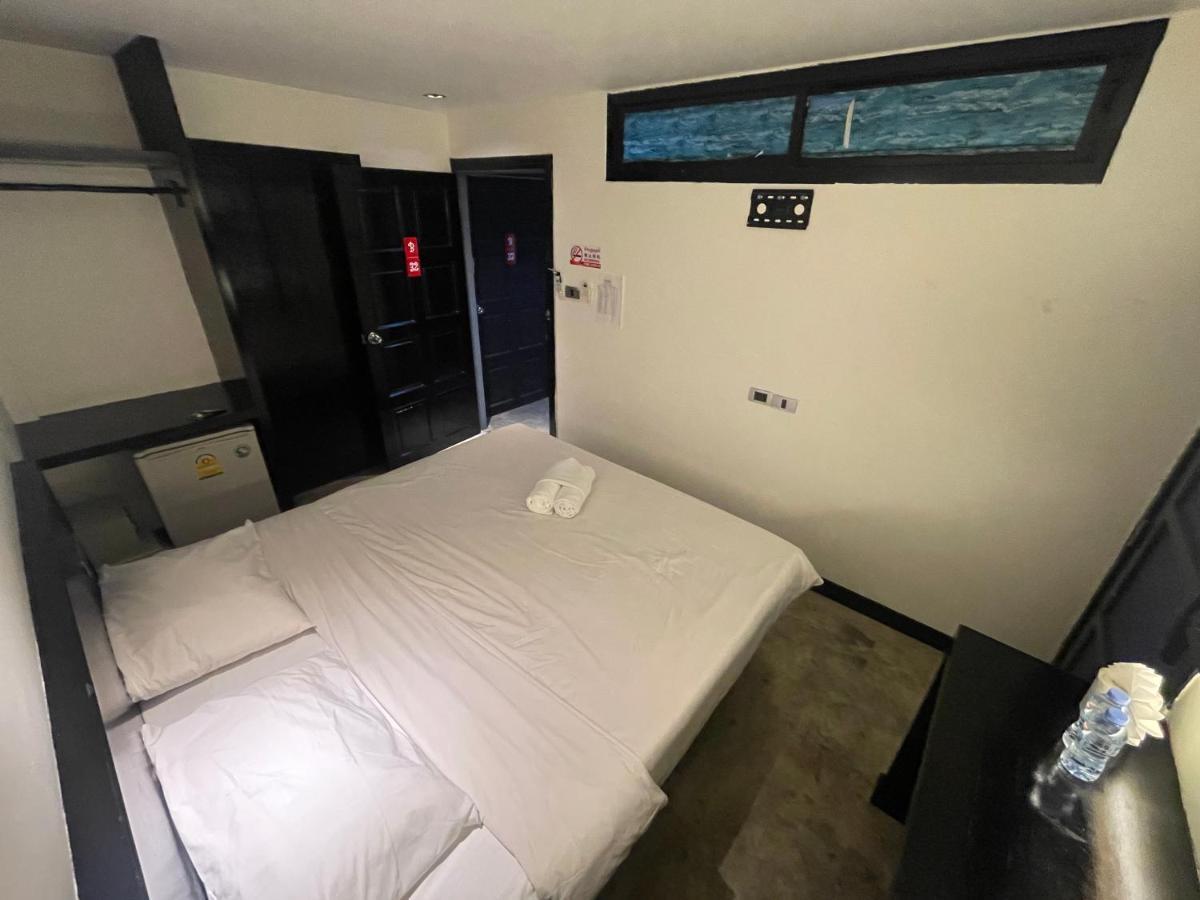 Cokoon Islanda Patong Hotel Екстер'єр фото