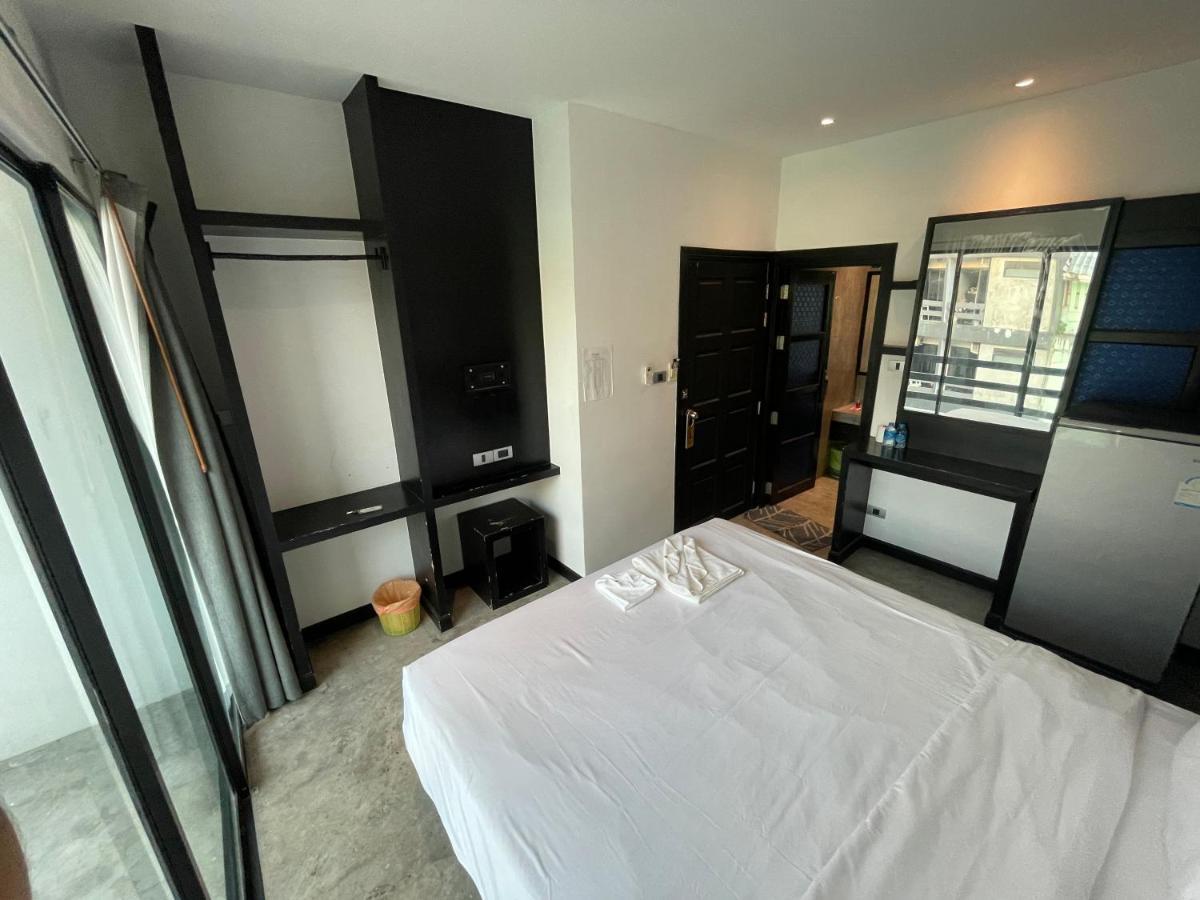 Cokoon Islanda Patong Hotel Екстер'єр фото