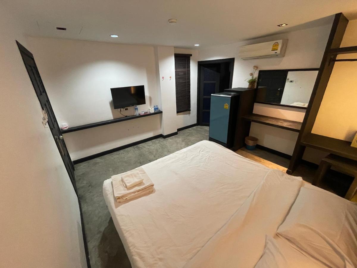 Cokoon Islanda Patong Hotel Екстер'єр фото